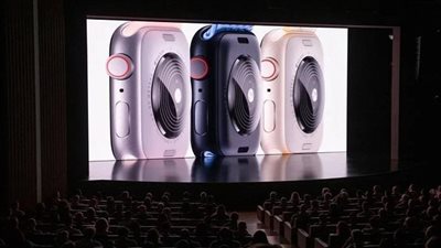 آبل تعلن رسميا عن سلسلة أيفون 14 يمكنها الاتصال بالأقمار الصناعية.. وجيل جديد من ساعات تهتم بصحة المرأة.. وإير بودز يعمل باللمس