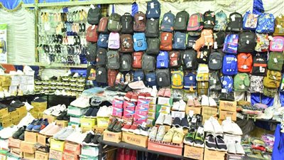 بتخفيضات 35%.. افتتاح 17 منفذا لبيع مستلزمات المدارس بأسيوط