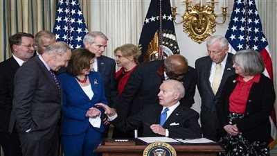 بايدن يمدد حالة الطوارئ الخاصة بـ