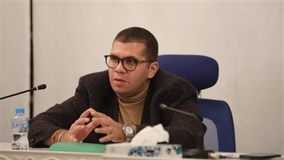 خبير اقتصادي: افتتاح القناة الجديدة ترسيخ لموقع مصر كمركز لوجيستي وتجاري