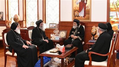 البابا تواضروس يتلقى تقريرا شاملا عن خدمة الكنيسة في العراق