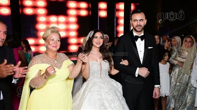 الفنانة تغريد فهمي تحتفل بزفاف ابنتها بحضور نجوم الفن | صور
