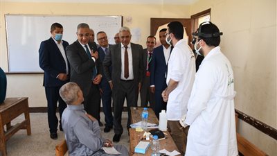 قافلة جامعة الأزهر تغرس ٥٠٠ شجرة زيتون بقرية النزلة بمحافظة الفيوم