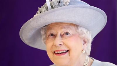 تويتر يتحول إلى دفتر عزاء الملكة إليزابيث.. وهاشتاج QueenElizabeth يتصدر التريند