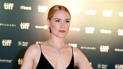 نجوم الفن على السجادة الحمراء في الدورة الـ٤٧ من مهرجان تورنتو | صور