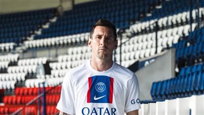 باريس سان جيرمان يكشف عن القميص الثالث للفريق