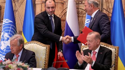 روسيا: اتفاق الحبوب الأوكرانية يطبق بشكل سييء