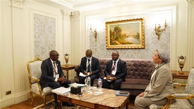 وزيرة البيئة تلتقي بنظيرها بدولة زامبيا لمناقشة التعاون المشترك 