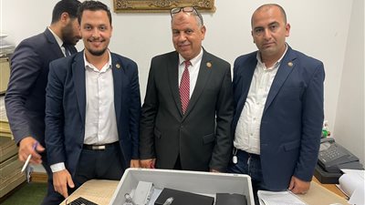 ضبط طائرتي درون داخل دباديب بمطار برج العرب