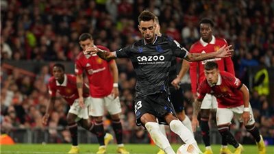 ريال سوسيداد سابع فريق إسباني يفوز على مانشستر يونايتد في ملعبه