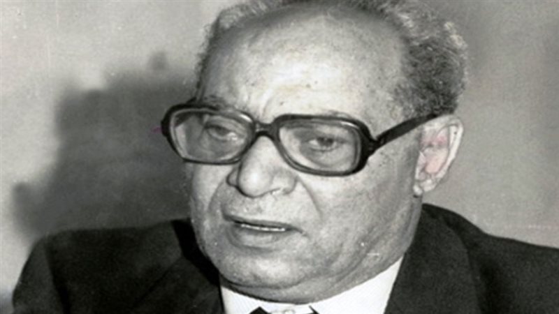 الدكتور لويس عوض