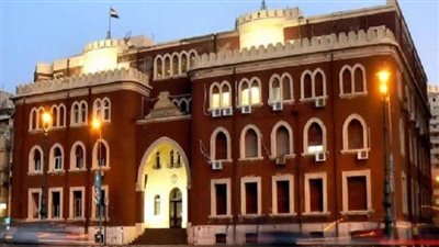 جامعة الإسكندرية تنفي تعدي إحدى عمداء الكليات على طالبتين بالصفع