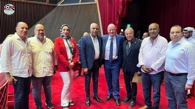 حمد بن خليفة يقيم مأدبة غداء لأعضاء اتحادي الكرة المصري والسعودي