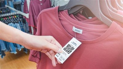 تفسير حلم الملابس الجديدة في المنام وعلاقته بالطاقة الإيجابية والتفاؤل 