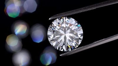 علماء يحاولون اكتشاف سر تكوين الماس تحت الأرض