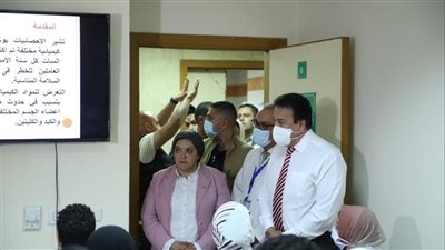 وزير الصحة يتفقد مستشفى الهرم التخصصي.. ويوجه بتطوير معامل مدارس التمريض
