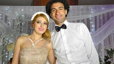 انفصال علي ربيع وزوجته يتصدر السوشيال ميديا.. ومحبو الفنان يبحثون عن الحقيقة