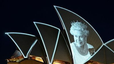 دقيقة صمت في بريطانيا.. تفاصيل آخر يوم لنعش الملكة إليزابيث في قاعة وستمنستر