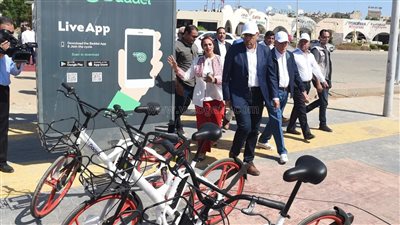 مدبولي يختتم زيارته لشرم الشيخ بمتابعة تنفيذ طريق السلام وتفقد السوق التجاري القديم