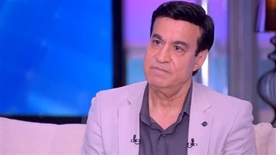 حلمي عبد الباقي: لما رجعت من الحج بطلت أغني في الملاهي الليلية|فيديو