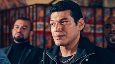 باسم سمرة: أنا صاحب الكلمة في بيتي.. وقبل الجواز كنت مقطع السمكة وديلها | فيديو