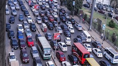 المرور: سيطرة اللون الأخضر على معظم الطرق والكباري والميادين | فيديو