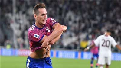 ثنائي يوفنتوس يوجهان انتقادات حادة لحكم مباراة ساليرنيتانا