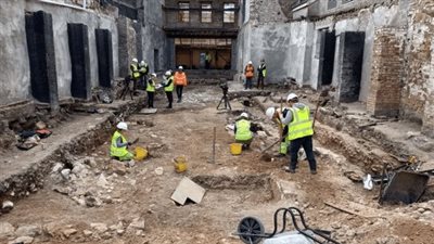 علماء بريطانيون يعثرون على هياكل مئات الأطفال بموقع أثري خاص بالكهنة|صور