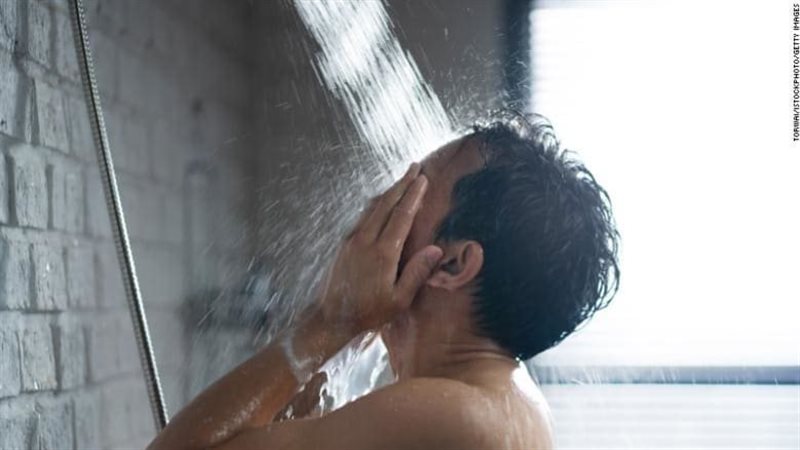 الاستحمام،فيتو