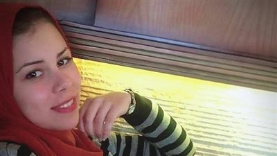 دينا منير تكتب: أشعر بوجودهم داخل رأسي!