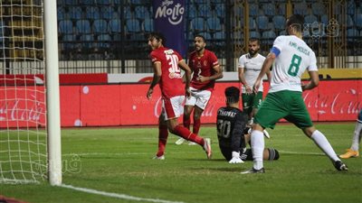 الأهلي يبحث عن التعادل مع المصري بعد مرور 30 دقيقة | صور