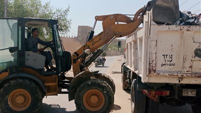 حملات مكثفة للنظافة في أسيوط باستخدام أحدث المعدات|صور 