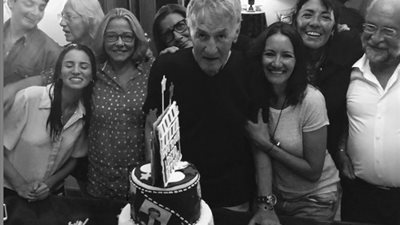 ابنة عزت أبو عوف تحيي ذكرى ميلاد والدها بهذه الطريقة 