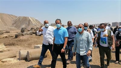 وزير الآثار يتفقد أعمال تطوير مشروعات الدولة لإحياء المنطقة التراثية 