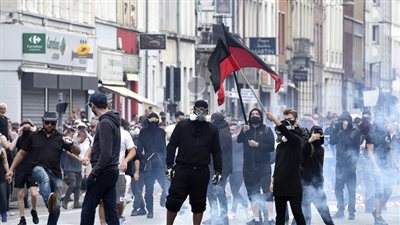 احتجاجات واشتباكات تضرب مدن فرنسا | فيديو