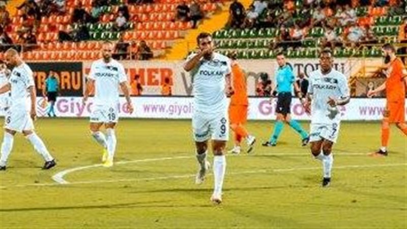 أحمد ياسر ريان