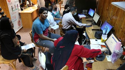 لليوم الثاني.. إقبال طلاب الثانوية العامة على معامل التنسيق بجامعة المنصورة 