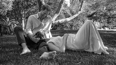 تفاصيل مخطط ملكة بريطانيا لمعاقبة ميجان وهاري قانونيًا