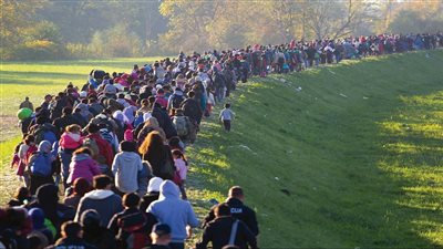 كيف تعيد موجات اللاجئين الأفغان تشكيل العالم؟