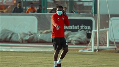 قلة العروض تجبر الأهلي على رحيل أجايى مجانا