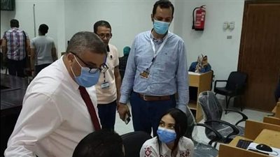 مكتب التنسيق بجامعة القناة يواصل استقباله طلاب المرحلة الأولى 