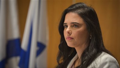 وزيرة إسرائيلية تهدد بإسقاط الحكومة 