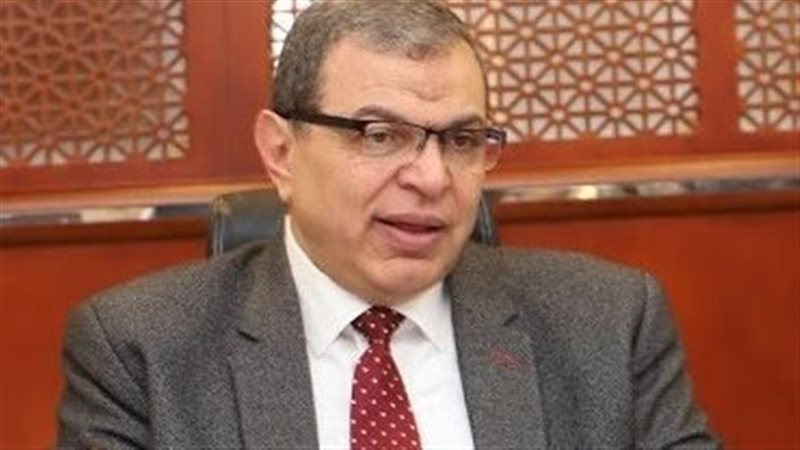 وزير القوى العاملة