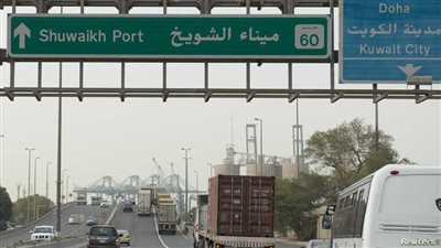 خبطتين في الرأس.. الكويت تقنن ملكية سيارات الوافدين وتستغني عن آخرين