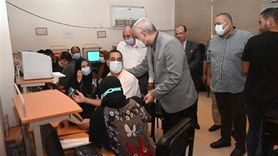 رئيس جامعة الفيوم: معامل التنسيق تعمل حتى الساعة 3 مساء 