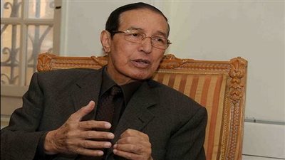 وداعا صوت النصر.. محطات في حياة حمدي الكنيسي من قارئ النشرة لأيقونة الإعلاميين