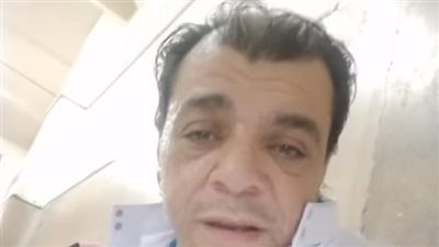 قبل دخول غرفة العمليات.. وصية مؤثرة من عصام شعبان عبد الرحيم لشقيقه | فيديو 