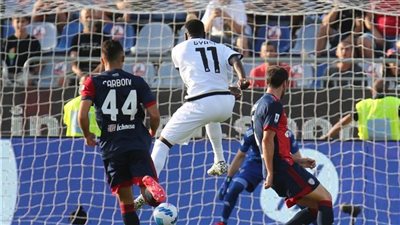 كالياري يتعادل مع سبيزيا 2/2 في الدوري الإيطالي