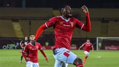 لاعبون مهددون بالرحيل عن الأهلي بعد خسارة الدوري