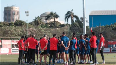 ثلاثي الأهلي المصاب ينتظم في التدريبات الجماعية للفريق